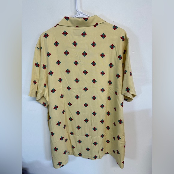 Bogey Boys Yellow Geo Print Button Front Short Sleeve Shirt Mens Size Medium NEW - Picture 2 of 6